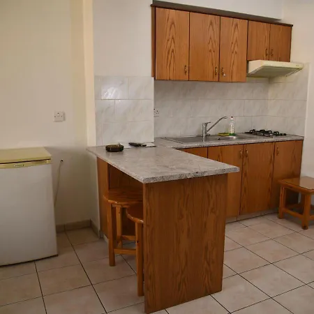 Elysso Aparthotel 2*