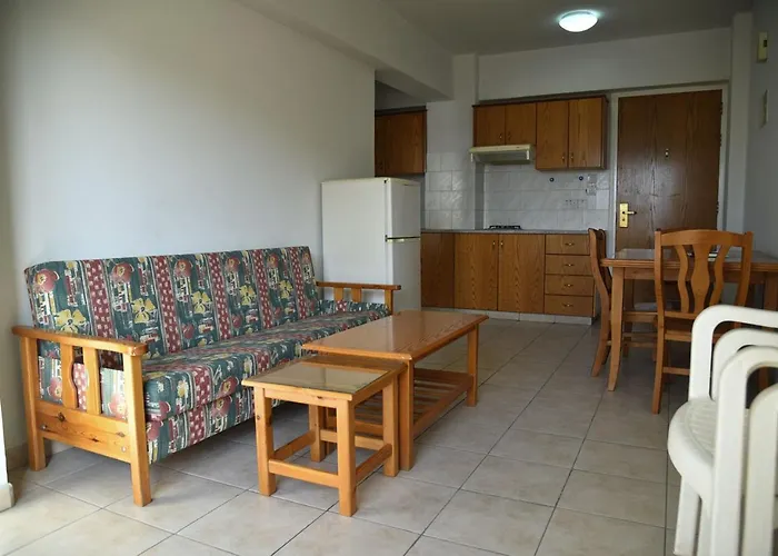 Elysso Lägenhetshotell Larnaca